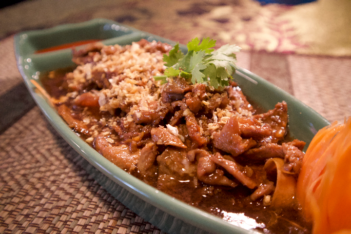 MOO TOD GRATIAM - Jaopraya Thai Restaurant