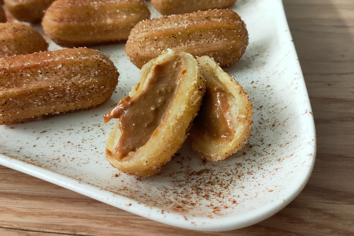 Churros Filled with Dulce de Leche - Saveur Maison Traiteur