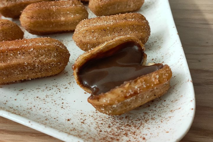 Churros Filled with Chocolate - Saveur Maison Traiteur