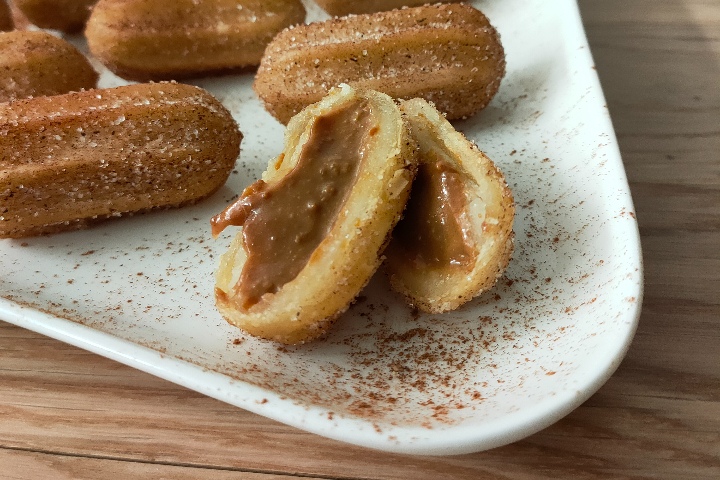 Churros Fourré au Dulce de leche - Saveur Maison Traiteur