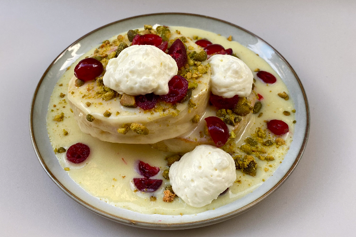 Pancakes Chocolat Blanc et Pistaches - L'impression Café
