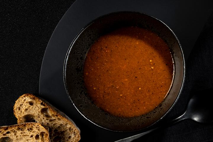 Smoked tomato soup (vegetarian) - Luzis