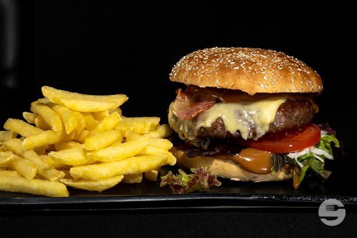 Ampersand Burger - Luzis
