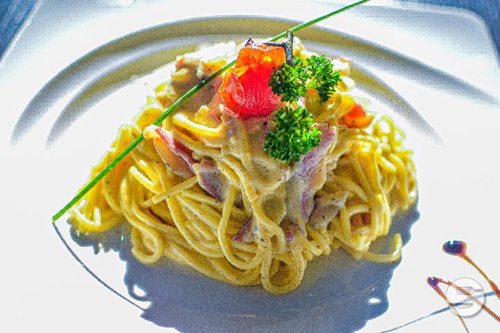 Spaghettis Carbonara - La Rive Morges