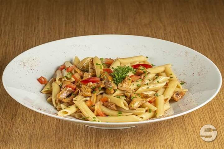 Penne aux Chanterelles - Hostellerie du 16ème siècle