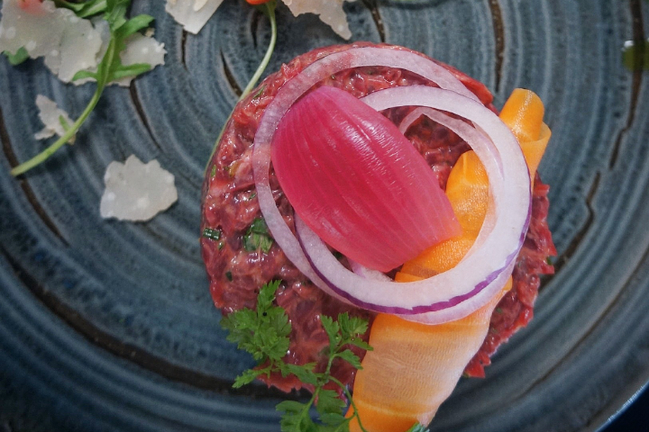 Traditional Beef Tartar - Le Lyrique