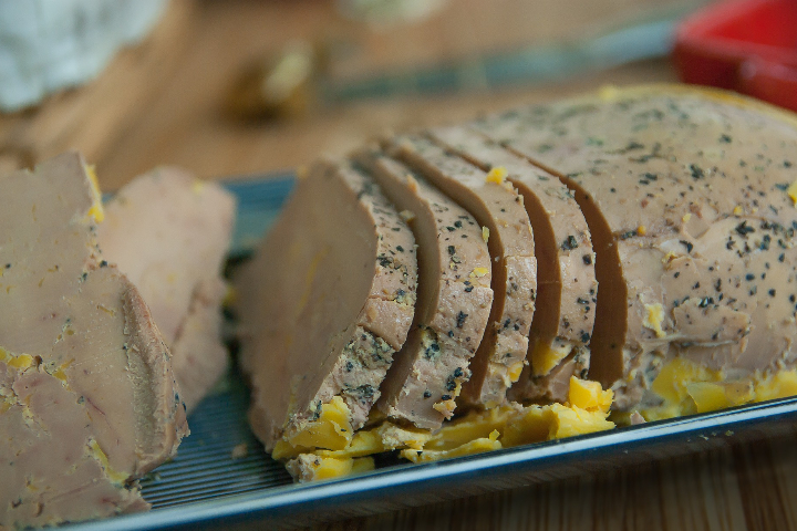 Terrine de Foie Gras de Canard français mi-cuit les 100 Gr / 15.- Chf - Le Lyrique