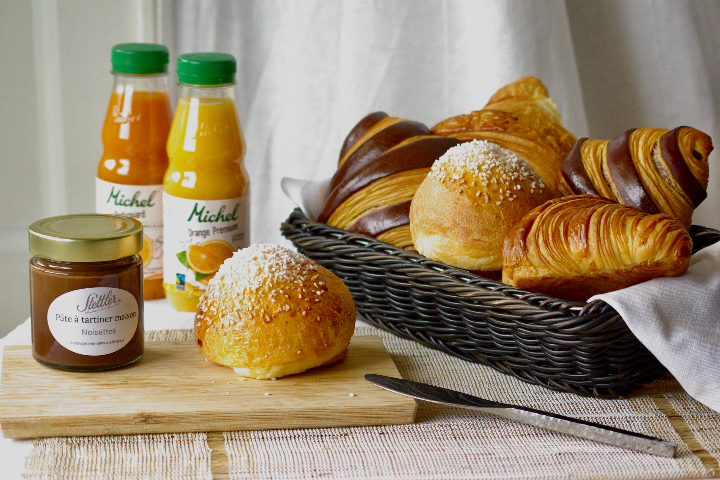 Petit Déjeuner pour 5 personnes - Castrischer