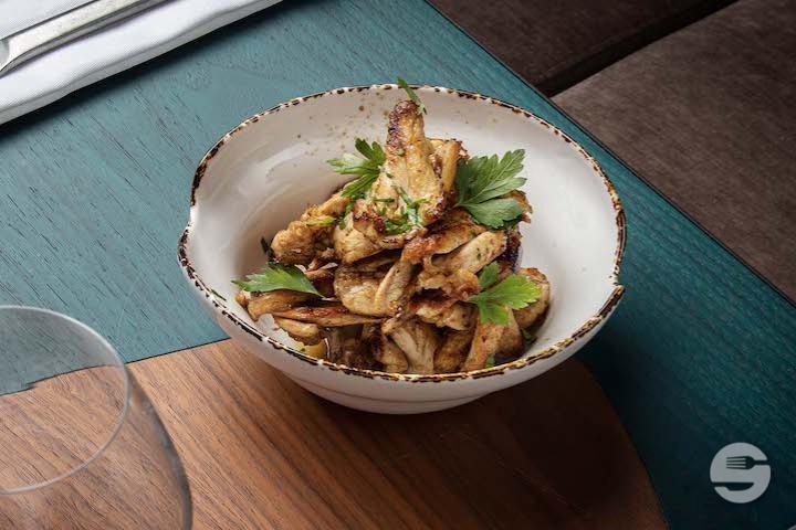 Sweet and Sour Chicken Wings with Sesame Seeds - Monsieur Bouillon