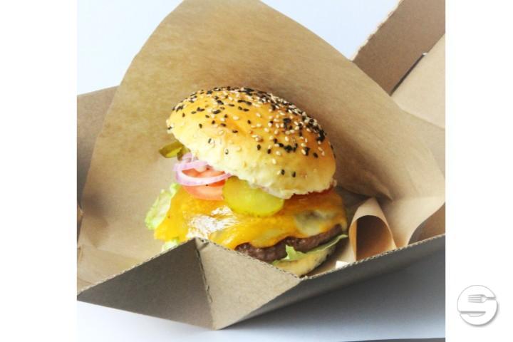 Ultimate Cheese - W-Burger