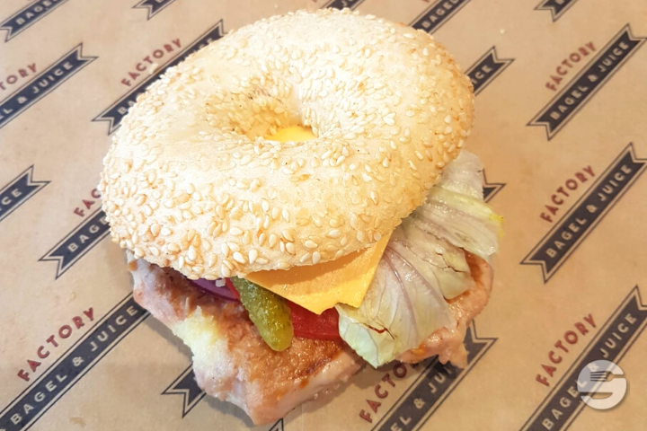 Bagel Steak Poulet - Bagel & Juice Factory