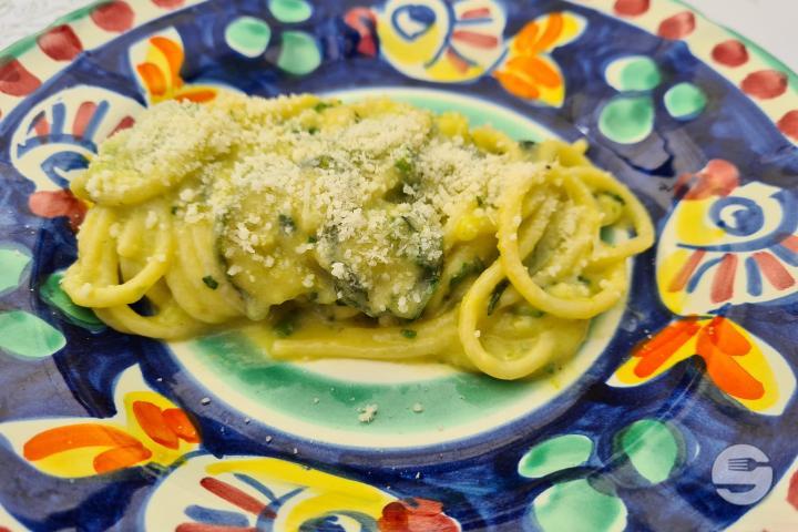 Long-Cured Spaghettoni of Gragnano with Guanciale, Pecorino Cheese and Egg Cream - Gusto