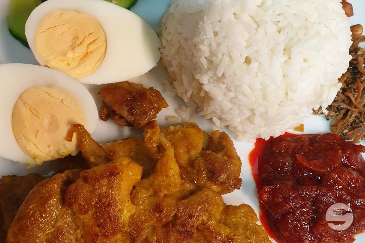 N3. Nasi Lemak Ayam Goreng - Sedap Kitchen