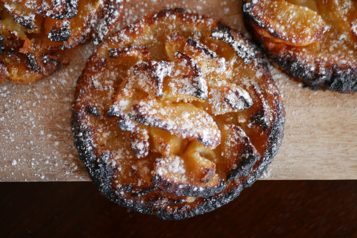 Tarte Fine aux Pommes - Odeon