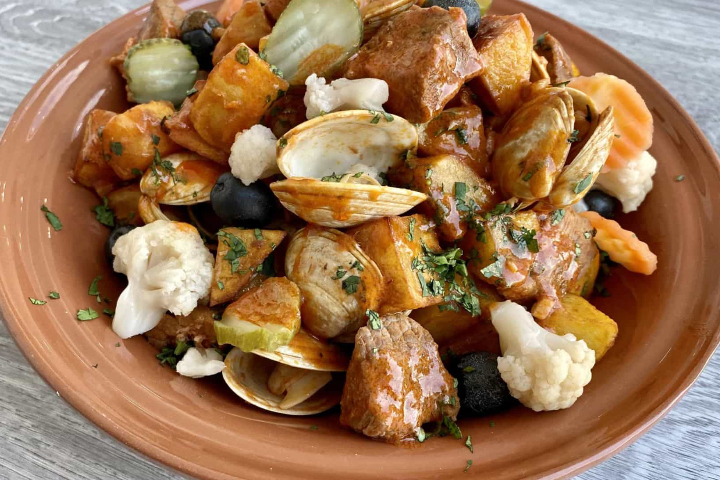 Carne de Porco à Alentejana - Au Tablier Portugais