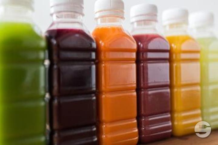 Jus de Fruits Frais Maison - Un R de Famille