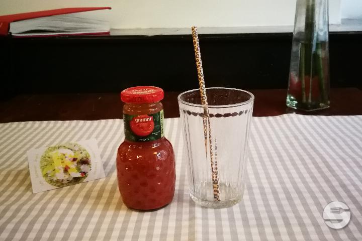Jus Tomate - Un R de Famille
