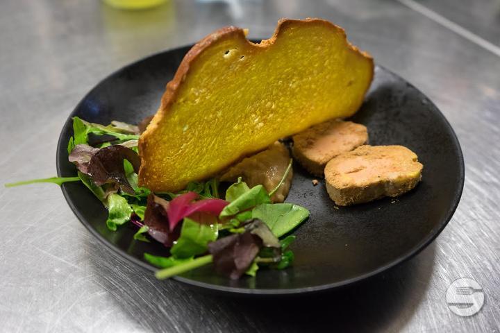 Canon de Foie Gras du Périgord à la Fève de Tonka - Un R de Famille