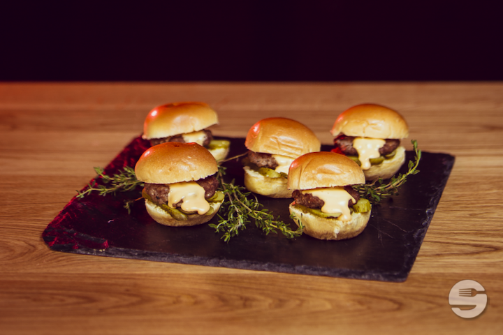 5 Mini Cheeseburgers - L'Appart