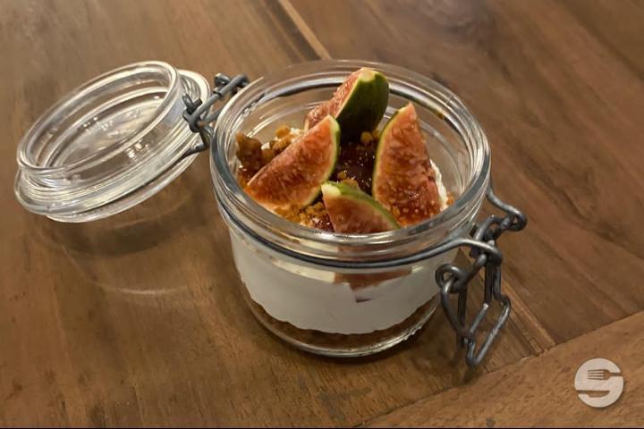 Cheesecake, Figues, Rhum Ambré et Vanille de Madagascar - La Sixième Heure