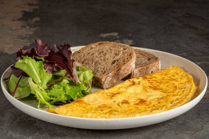 Omelette Complète Emmental - White Rabbit Brunch & Co