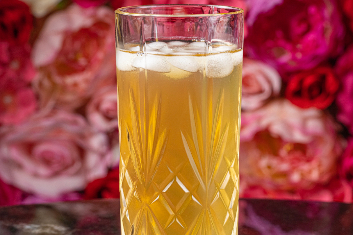 Homemade Apple Juice - White Rabbit Brunch & Co