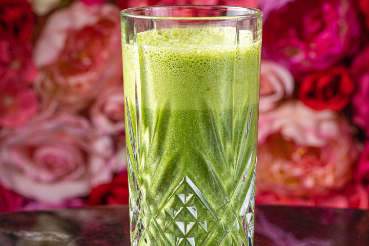Matcha Banana Smoothie - White Rabbit Brunch & Co