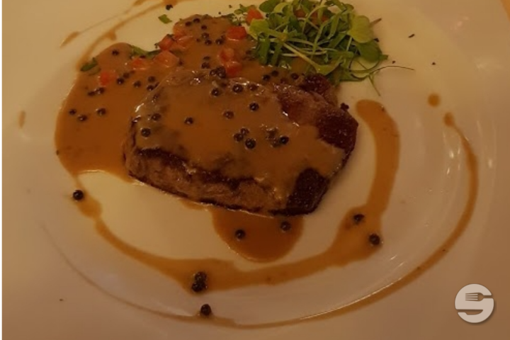 Entrecôte de Bœuf au Poivre Vert - Restaurant du Tennis Morges