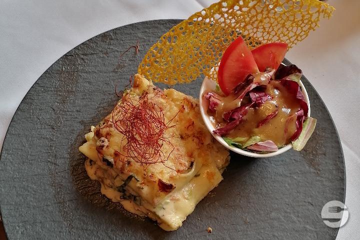 Lasagne au Saumon et sa salade mélée - Le Maître Jaques