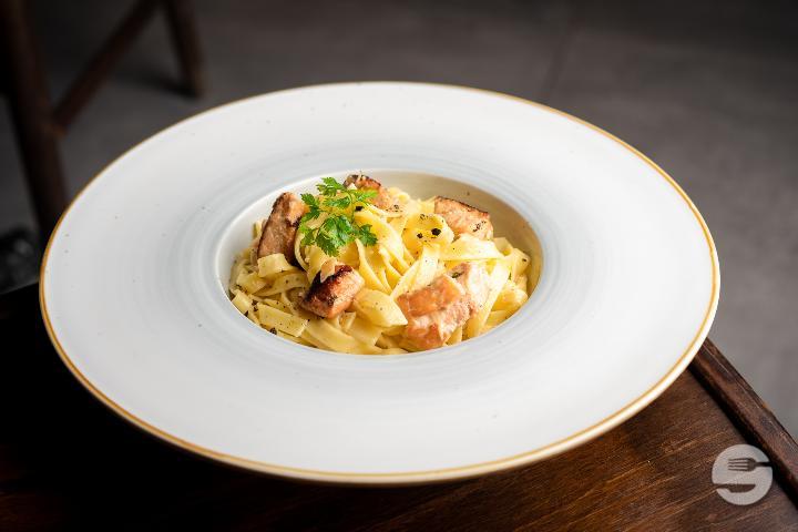 Tagliatelles Saumon - Chez Piaf