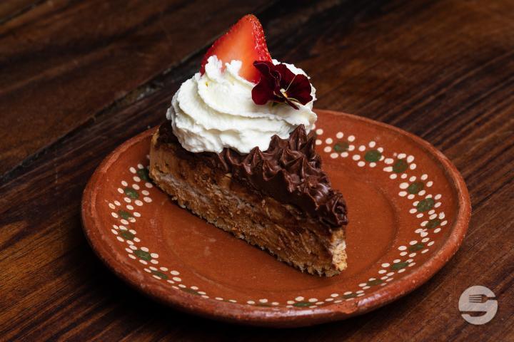 Torta de Dulce de Leche - Taqueria Los Cuñados