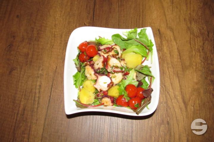 Salade de Poulpe - Le Bistrot Cent Vins