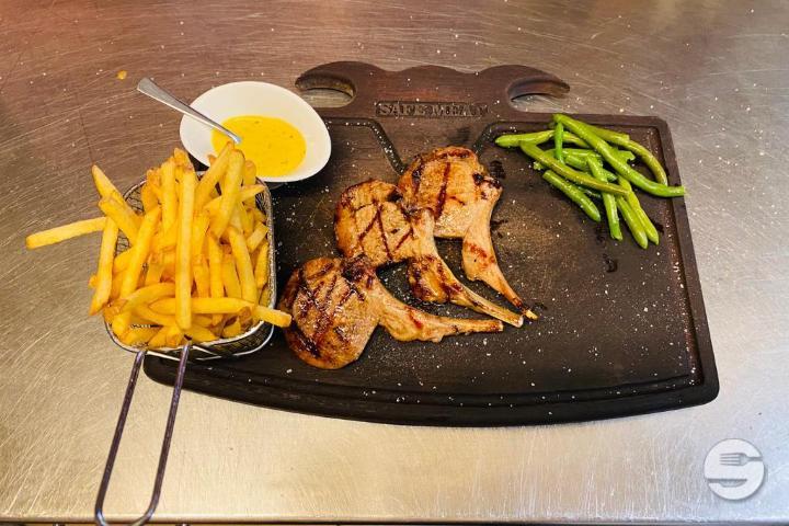Côtelettes d'Agneau - Safemeat Steakhouse