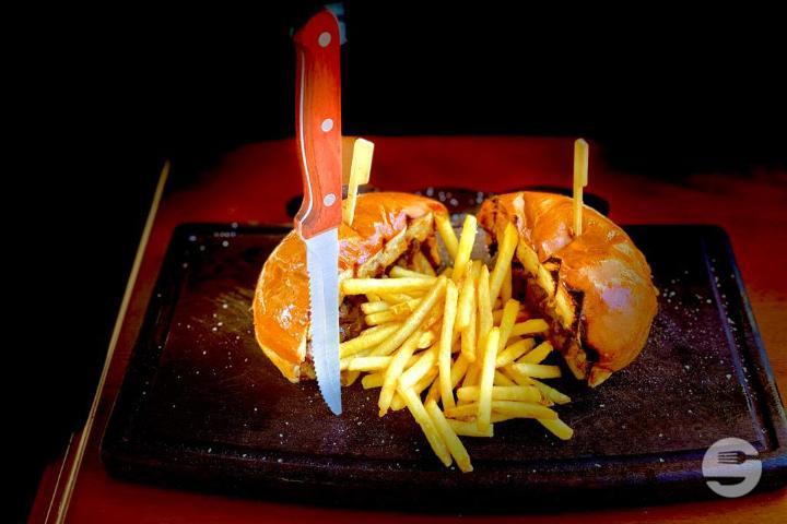 Hamburger - Safemeat Steakhouse
