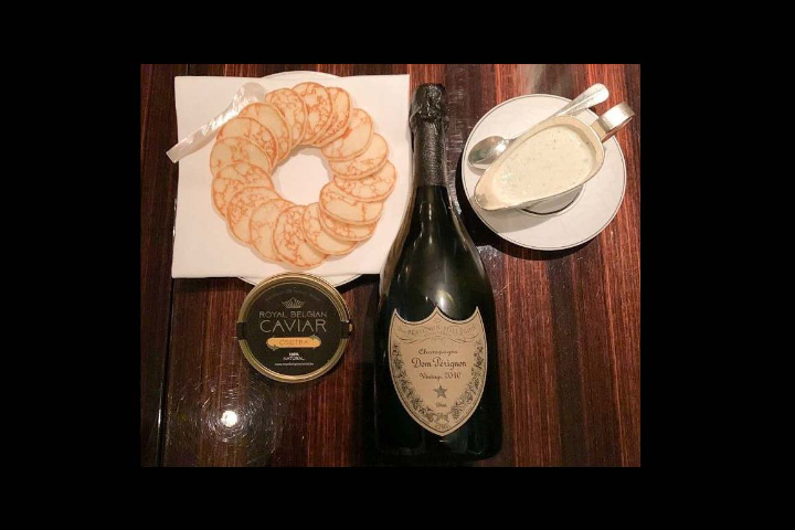 Kaviar & Champagner Package - Restaurant Pavillon