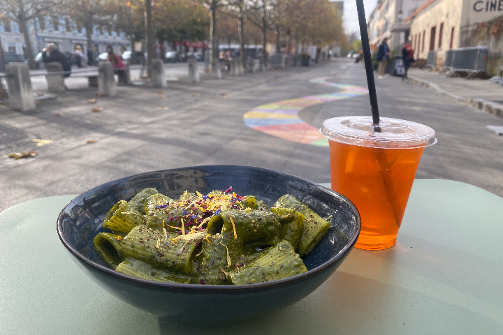 Une pâte et un spritz - Al Mercato