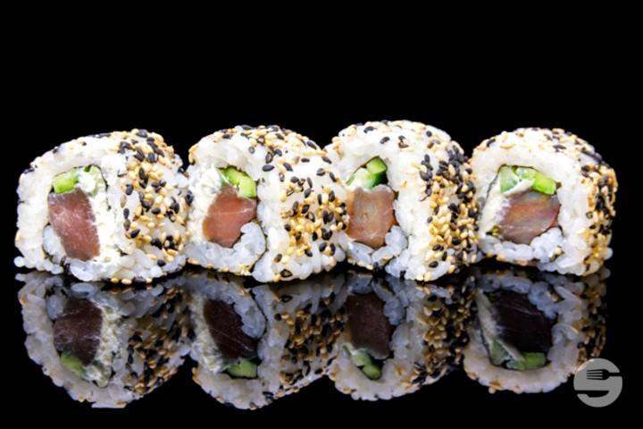 Tuna Roll - Sushi Bellinzona