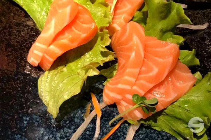 Sashimi Salmon - Sushi Mendrisio