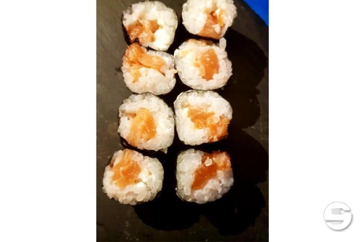 Hosomaki Salmon Philadelphia - Sushi Mendrisio