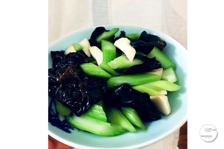Celery with Chinese mushrooms - New Shanghai