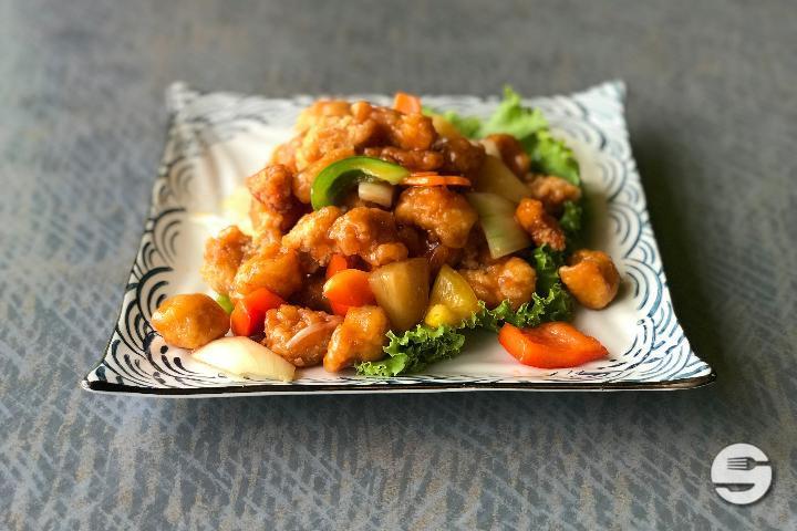 21. Poulet Aigre-Douce - Wok Royal