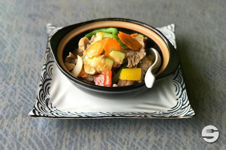 33. Bœuf au Curry Rouge Façon Thaïe - Wok Royal
