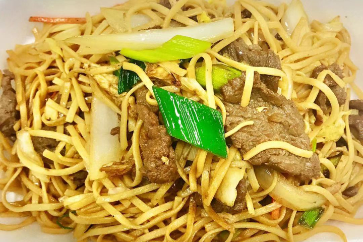 87. Nouilles Sautées au Boeuf - Wok Royal