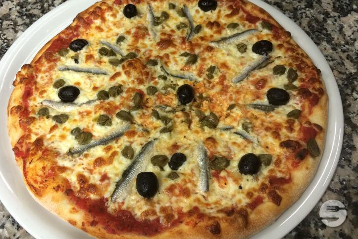 Pizza Napolitaine - Café de Béthusy