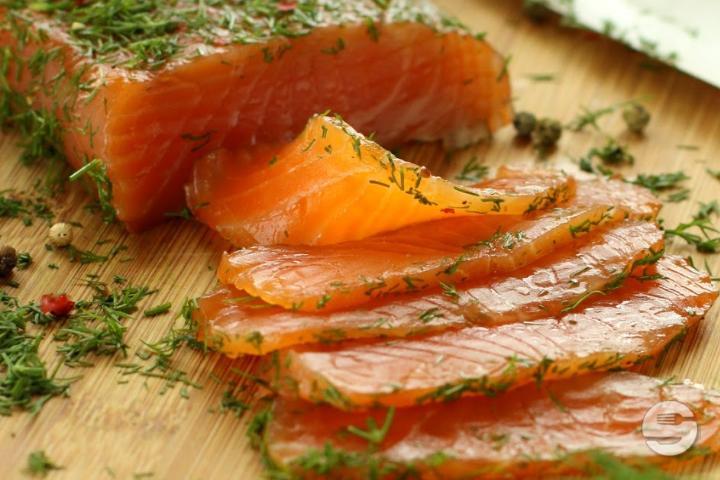 Marinated Salmon - Pizzeria du Chemin de Fer