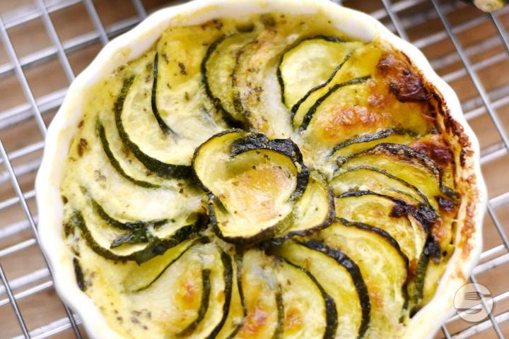 Mozzarella Fondue on Grilled Courgettes - Pizzeria du Chemin de Fer