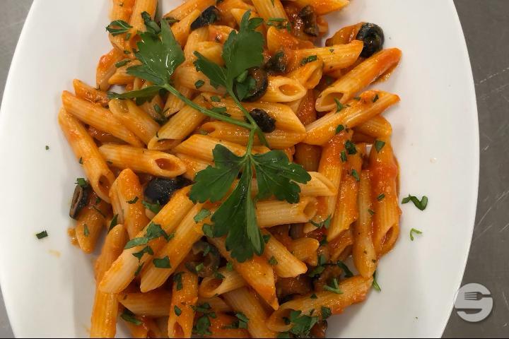 Arrabiata Pasta - Pizzeria du Chemin de Fer