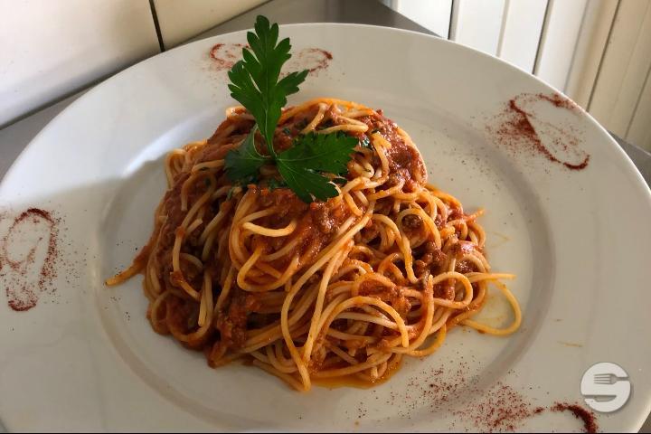 Bolognese Pasta - Pizzeria du Chemin de Fer
