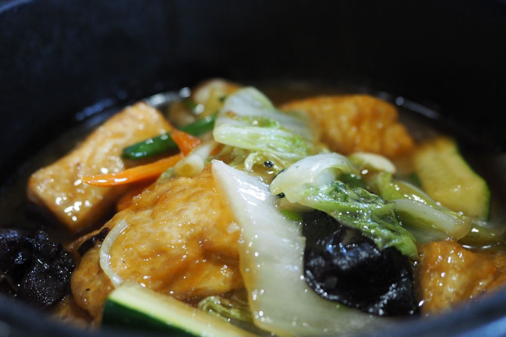 Tofu braisé aux champignons parfumés - Lung Wah