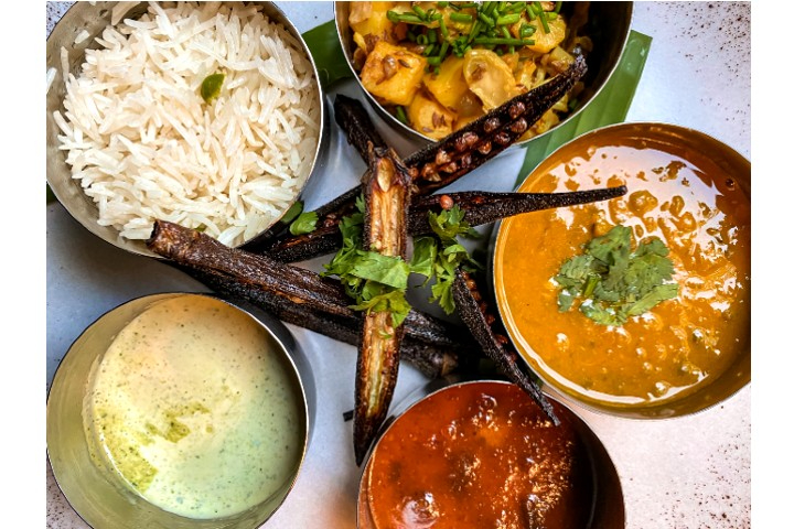 Vegan Platter : Pili Daal, Bharli Bhindi Aloo & Pattagobi - TABLA - Cucina Indiana & Asiatica